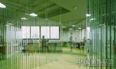超凡脫俗的玻璃辦公室田園風(fēng)格公裝