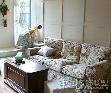 現(xiàn)代客廳裝修圖片
