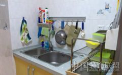 現(xiàn)代廚房裝修圖片