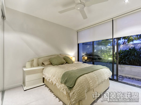簡約客廳裝修圖片