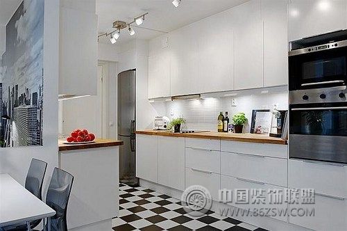 現(xiàn)代廚房裝修圖片