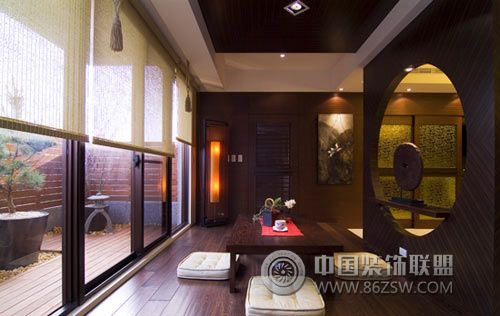 簡(jiǎn)約陽(yáng)臺(tái)裝修圖片