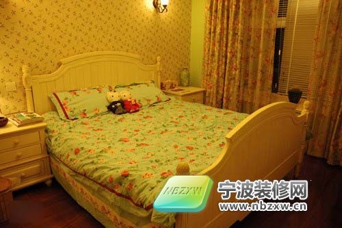 現(xiàn)代臥室裝修圖片