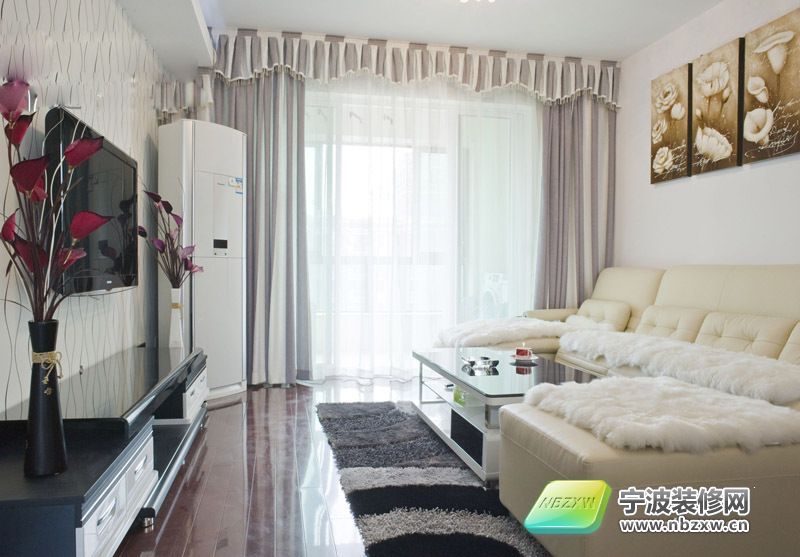 簡約客廳裝修圖片