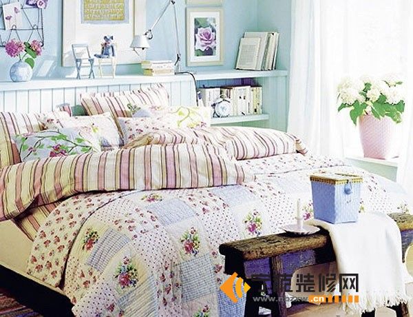現(xiàn)代臥室裝修圖片
