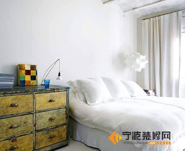 簡(jiǎn)約臥室裝修圖片