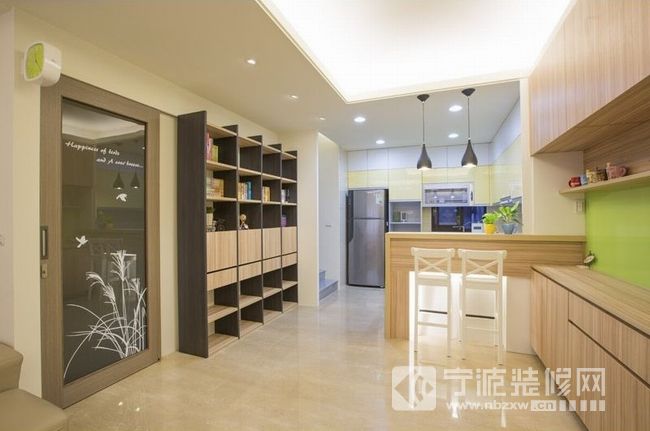 簡(jiǎn)約廚房裝修圖片