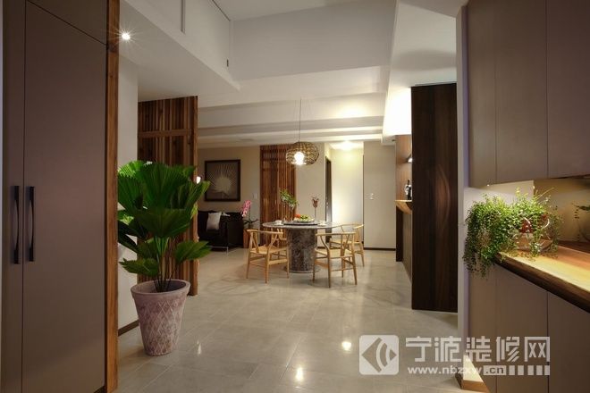 簡(jiǎn)約餐廳裝修圖片