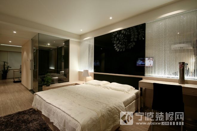 現(xiàn)代臥室裝修圖片
