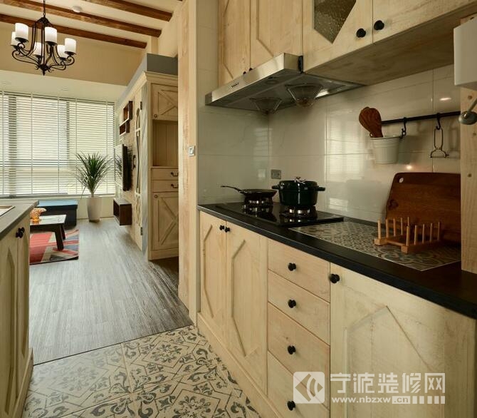 簡(jiǎn)約廚房裝修圖片