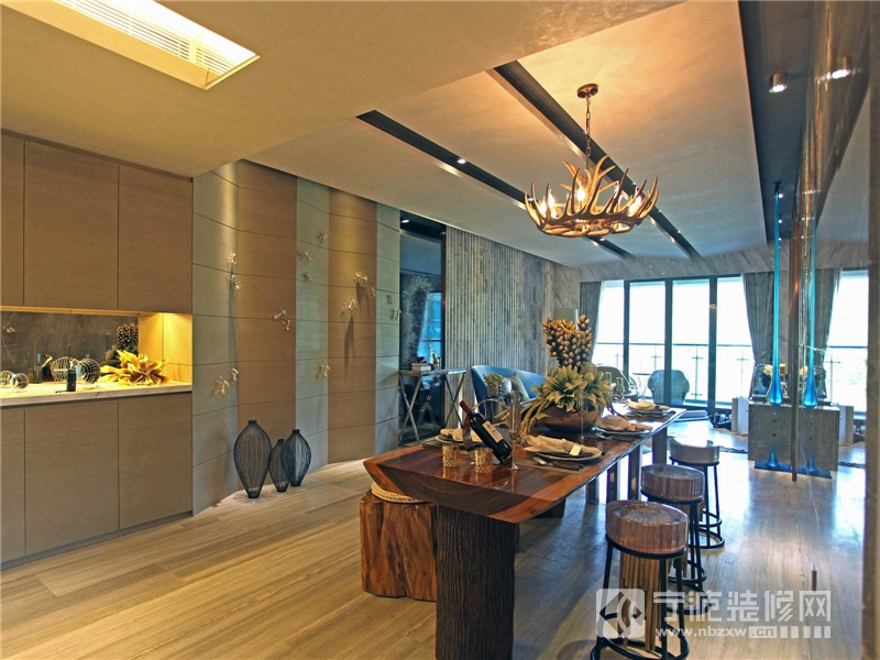 現(xiàn)代餐廳裝修圖片
